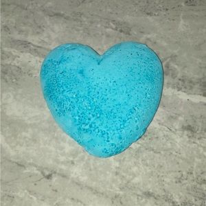 ASMR Heart chalk reform (crushing)